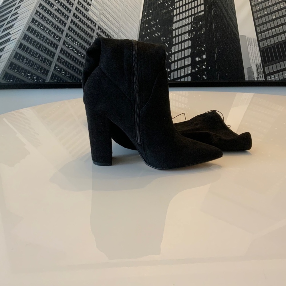 Express Black Over-The-Knee Heeled Boots | Size 6 - Picture 4 of 4